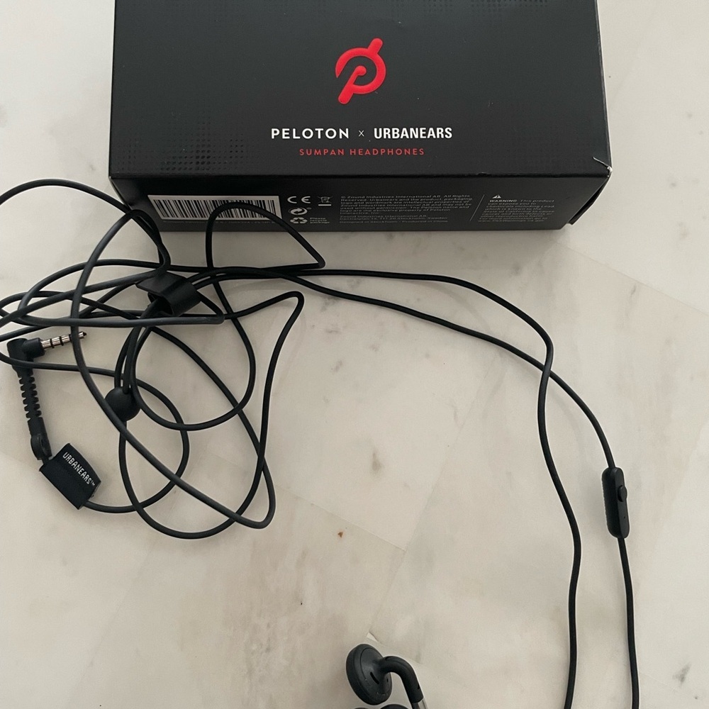 New Peloton Black Earbud Headphones with Microphone